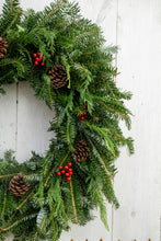 Load image into Gallery viewer, Woodland Wreath
