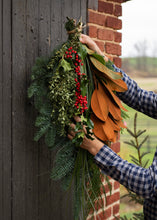 Load image into Gallery viewer, Traditional Christmas Swag