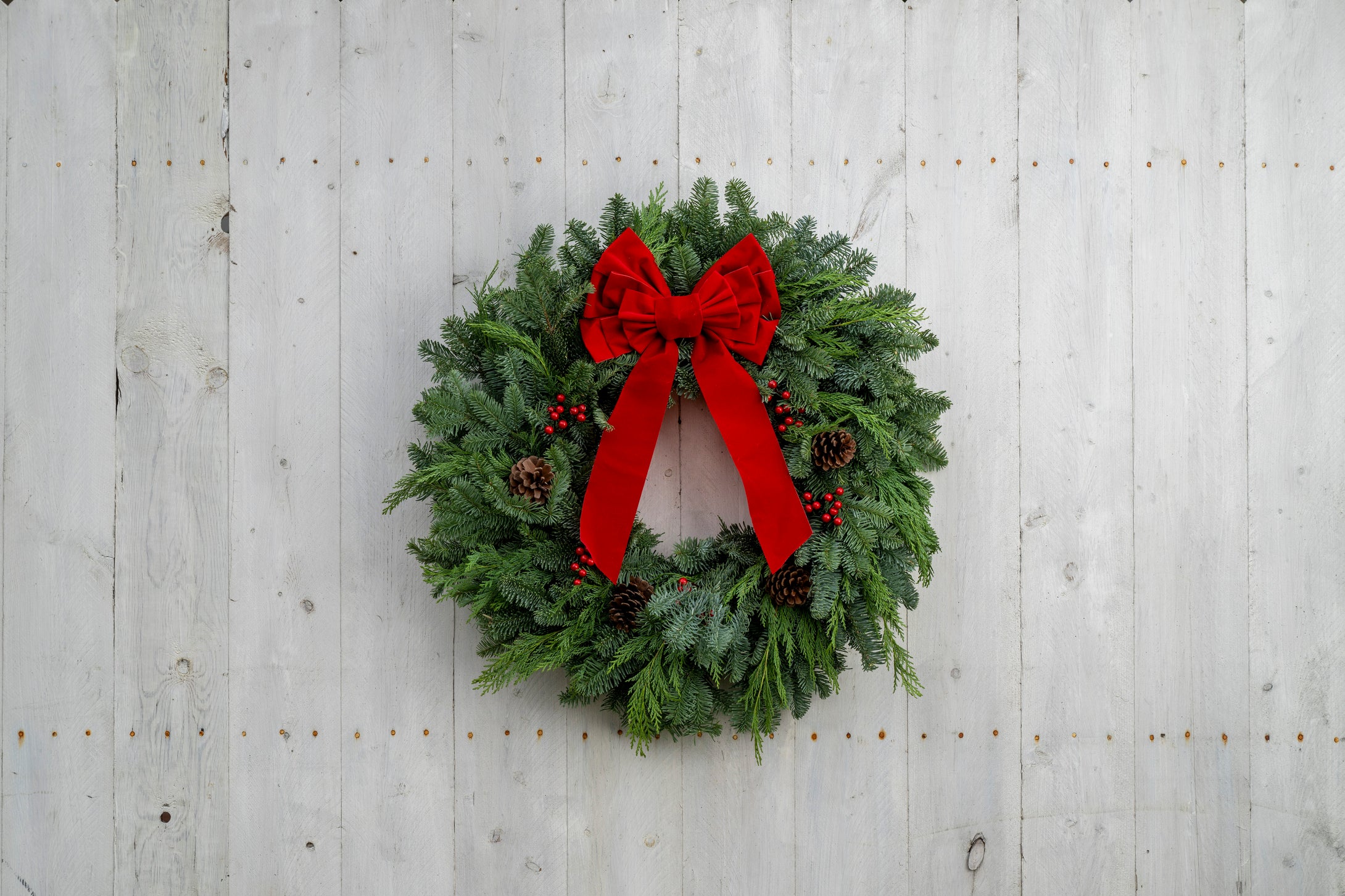 Holiday Deluxe Wreath